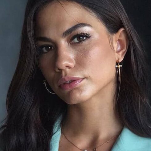 Demet Özdemir, Демет Йоздемир