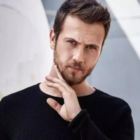 Aras Bulut İynemli, Арас Булут Ийнемли