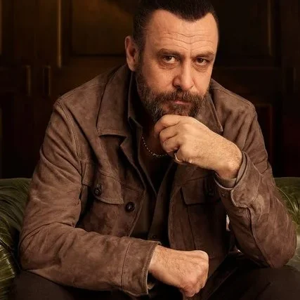 Nejat İşler, Нежат Ишлер