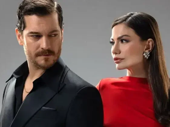 Запознайте се с Ешреф и Нисан. Демет пее, Чаатай я слуша!