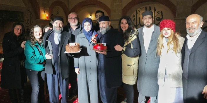 Зейнеп от "Напъпили червени рози" стана на 17!