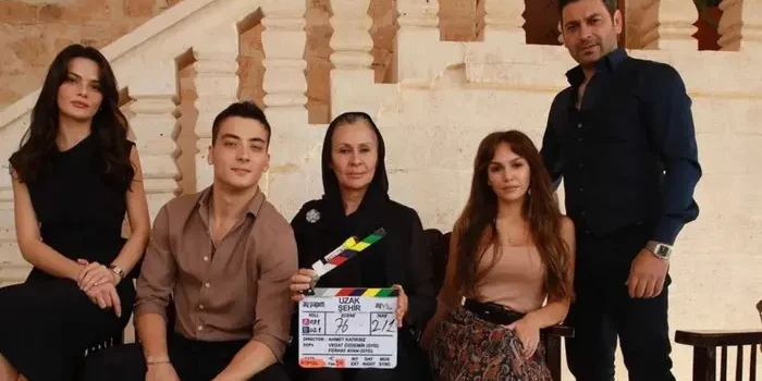 Финал на сезона за "Далечен град"